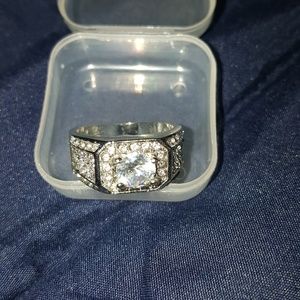 Mens sterling silver ring with czs